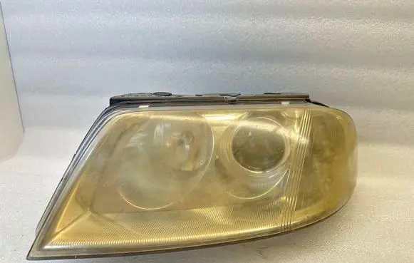 Volkswagen PASSAT B5.5 Headlight/headlamp 3B0941015AP