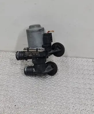 BMW 3 E46 Coolant heater control valve 8369805 050511 1147412144