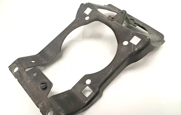 Mercedes-Benz E W211 other engine part 