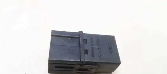 Mitsubishi Space Star Other relay V23074