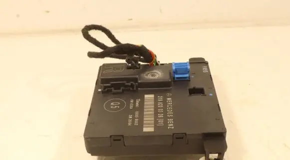 Mercedes-Benz CLS C219 Door control unit/module 2198200326