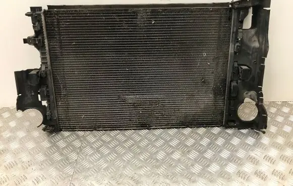 Coolant radiator