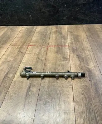 Fuel main line pipe