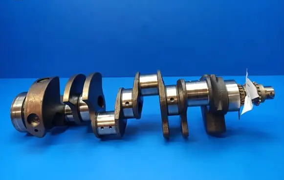 BMW 6 E63 E64 Crankshaft 7504388 A040722 66666827