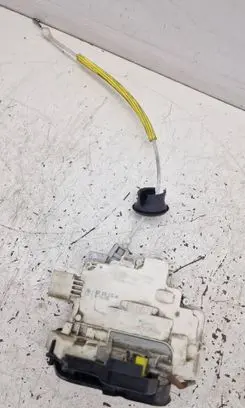 Audi A4 S4 B7 8E 8H Rear door lock 8E0839015AA