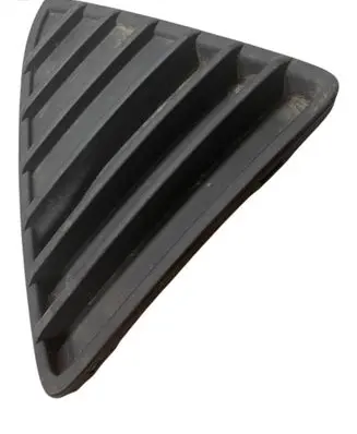 Ford Focus Front bumper lower grill BM5117K946A D2A3B