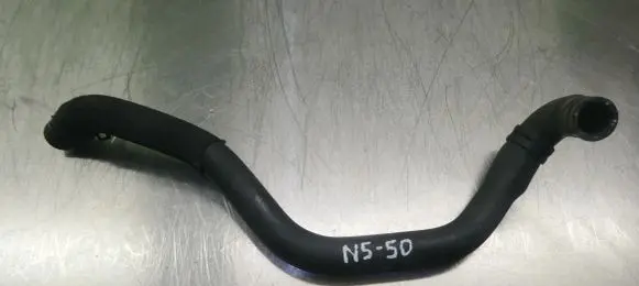 Mercedes-Benz CLA C117 X117 W117 Engine coolant pipe/hose A2465011258