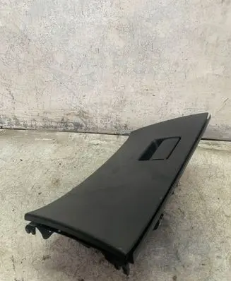 Opel Zafira C Glove box