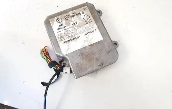Volkswagen PASSAT B5.5 Airbag control unit/module 1c0909605b 35010208f