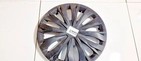 Hyundai i30 R15 wheel hub/cap/trim 
