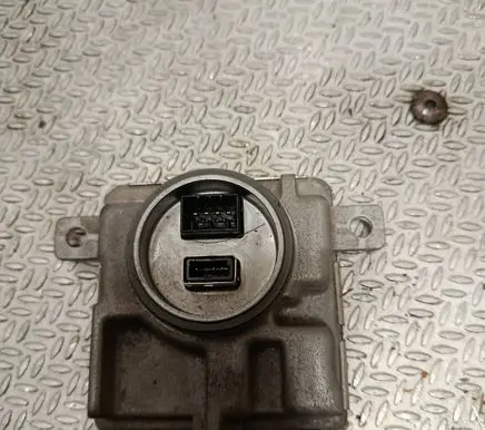 Volkswagen Golf VI Headlight ballast module Xenon 8K0941597E 01914479 W003T22071