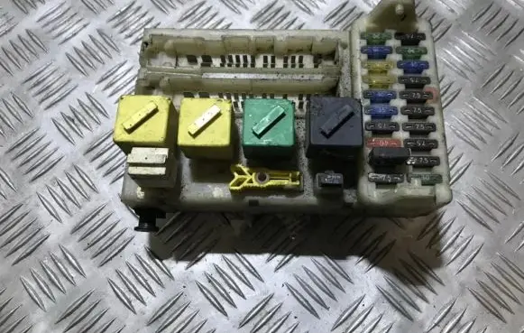 Ford Mondeo MK I Fuse box set 93bg14a073ee 93bg-14a073-ee
