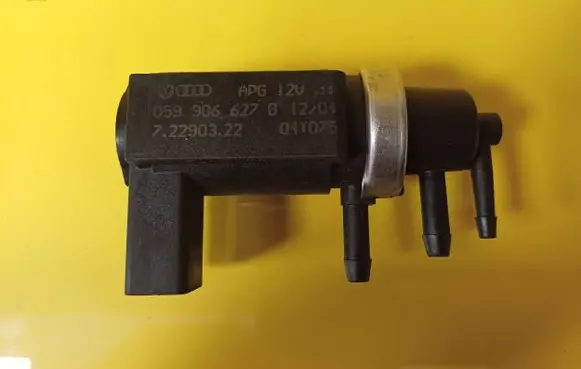 Audi A6 S6 C5 4B Turbo solenoid valve 059906627B