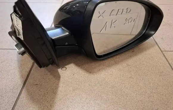 KIA Xceed Front door electric wing mirror