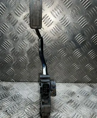 Land Rover Discovery 3 - LR3 Accelerator throttle pedal 3256110000 BQ6FA