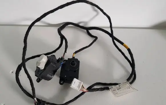 Opel Movano B Cooling fan wiring A71210400