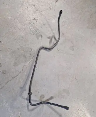 Volkswagen Transporter - Caravelle T5 Breather hose/pipe 7E2611931F