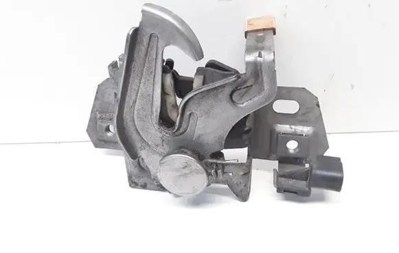 Volvo C30 Engine bonnet/hood lock/catch 30716530 30716529