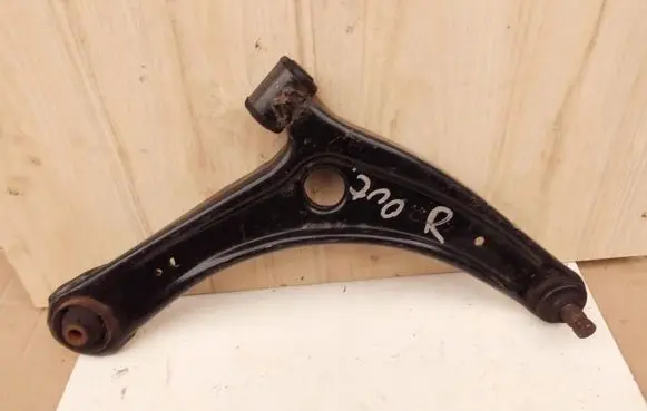 Mitsubishi Outlander Front lower control arm/wishbone 65566556