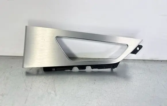 Audi Q7 4M Rear door card trim 4M0867470E