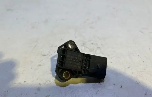 Skoda Fabia Mk2 (5J) Air pressure sensor 0281002977 03G906051E 140308T162838F