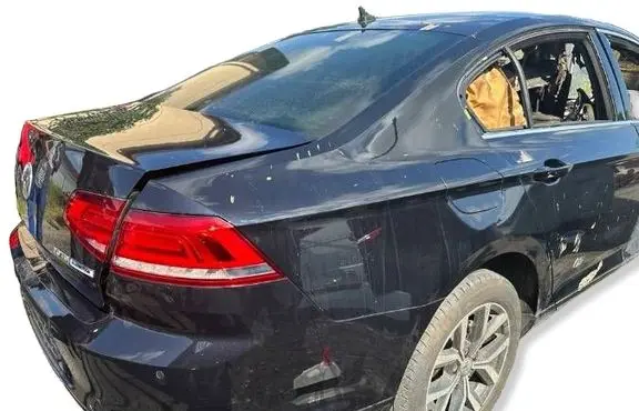 Volkswagen PASSAT B8 Sill 