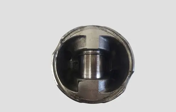 Renault Trafic II (X83) Piston 0000