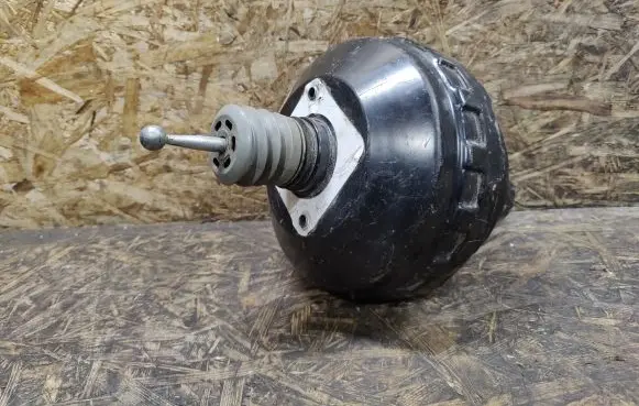 Audi A3 S3 8P Brake booster 1K2614105AR