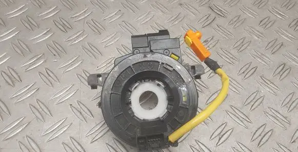 Toyota Avensis T270 Airbag slip ring squib (SRS ring) 8924505030