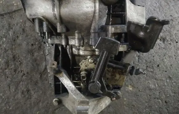 Volvo V50 Manual 5 speed gearbox 3M5R7F096YF R3T9A