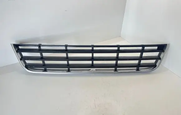 Volkswagen PASSAT B6 Front bumper lower grill 3C0853677