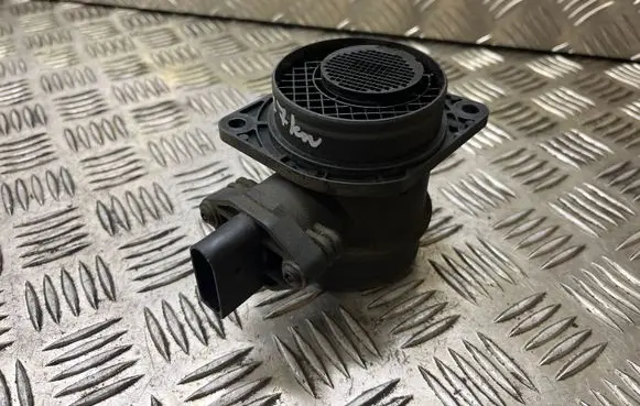 Volkswagen Golf V Mass air flow meter 0281002531
