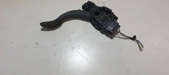 Volvo V70 Accelerator throttle pedal 6G929F836AD 6PV00922000 02072009