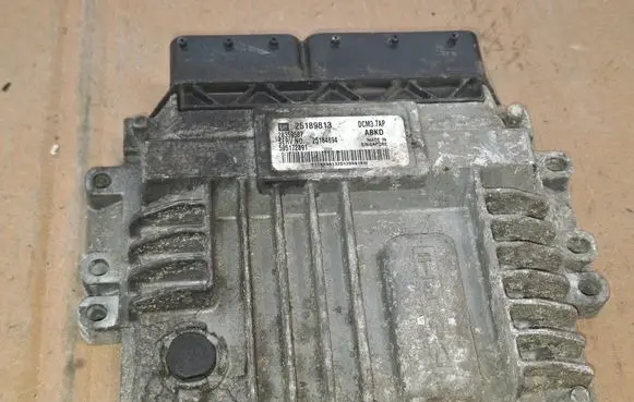 Opel Antara Engine control unit/module 28359587 25189813 25184894