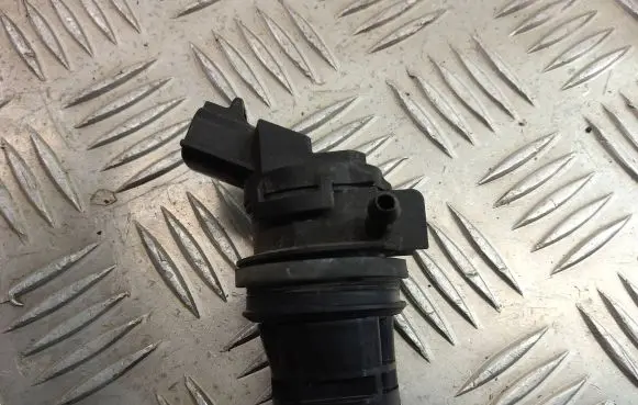 Lexus GS 300 350 430 450H Windscreen/windshield washer pump 8533060190