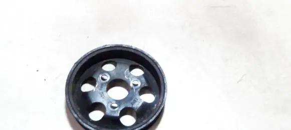 Volkswagen PASSAT B5.5 Power steering pump pulley 058145255e