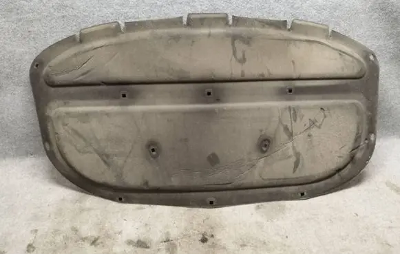 Volkswagen Touareg II Engine bonnet/hood sound/heat insulation 7P6863831A