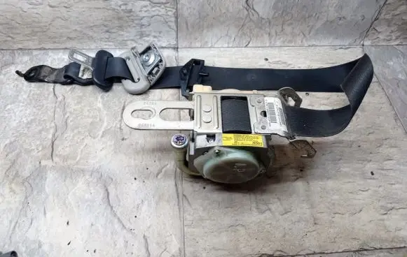 Chrysler 300 - 300C Front seatbelt P1AJ791DVAD 6356222322 1AJ791DVAD