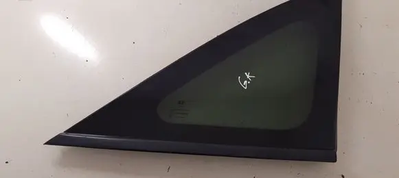 Rear side window