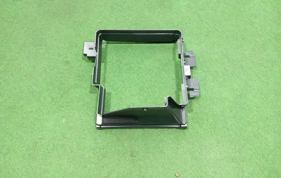 Peugeot Partner III Intercooler air channel guide 9816871680