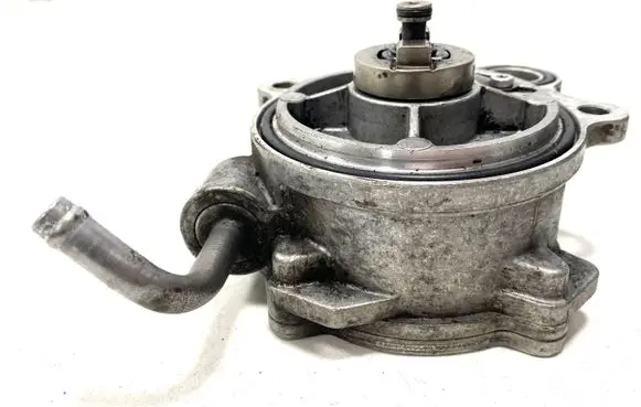 Toyota Yaris Vacuum pump 12120599