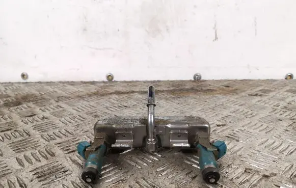 Subaru Forester SJ Fuel injectors set 181042602