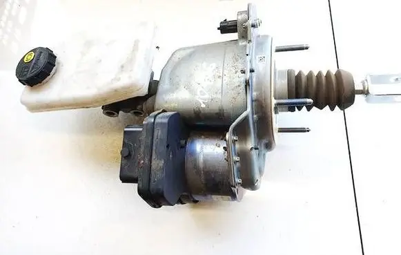 Tesla Model Y Master brake cylinder 97953500
