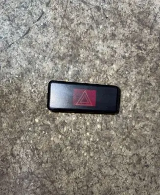 BMW 5 E39 Hazard light switch 8350947