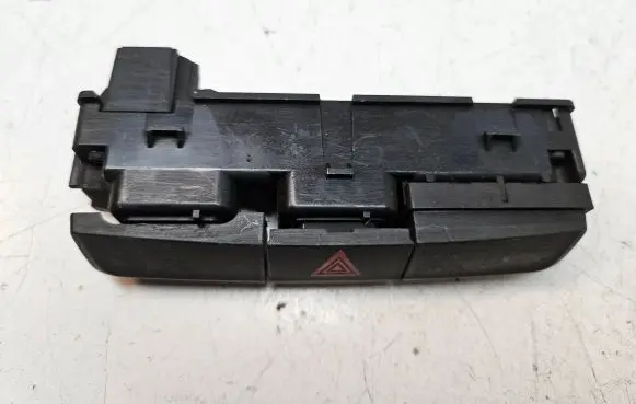Opel Mokka Hazard light switch 95016183