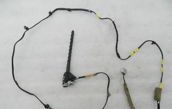 Nissan X-Trail T31 Radio antenna 28208JG400 28208JG41A