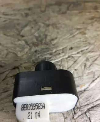 Audi A6 S6 C6 4F Wing mirror switch 8E0959565A