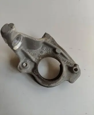 Citroen Berlingo Driveshaft support bearing bracket 9801017180