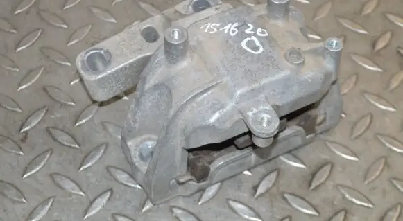 Volkswagen PASSAT CC Engine mount bracket 1K0199262CE