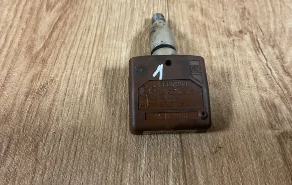 Opel Insignia A Tire pressure sensor 13327259